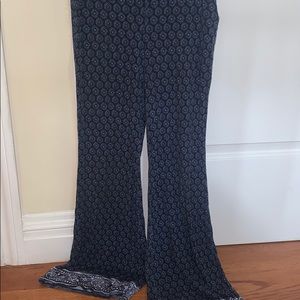 Abercrombie bellbottom leggings